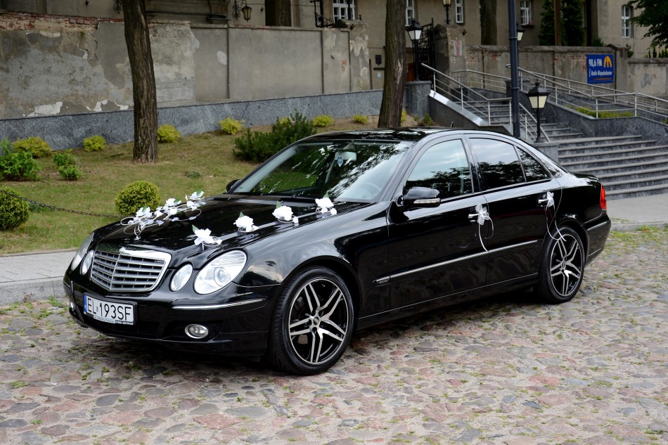 Mercedes Eklasa W211 Auto do ślubu Łódź