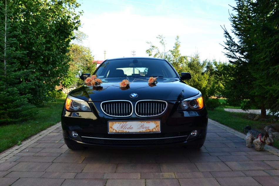 Czarne BMW 5 e60 LIFTING zawiozę do ślubu Auto do