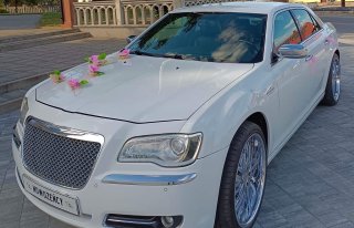 Chrysler 300C | 22cale | Limuzyna do ślubu Łódź Boss Limuzyny