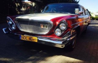 Zabytkowy Chrysler NewPort