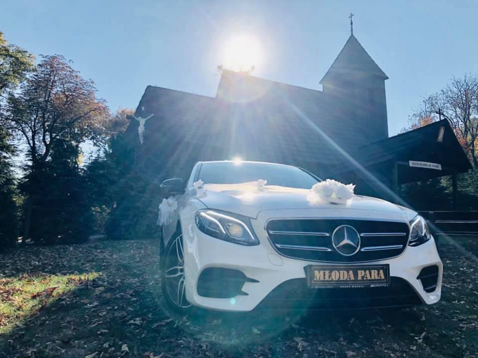 Luksusowy Biały Mercedes AMG 2018r. 699899zł