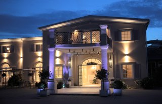 Riviera Resort