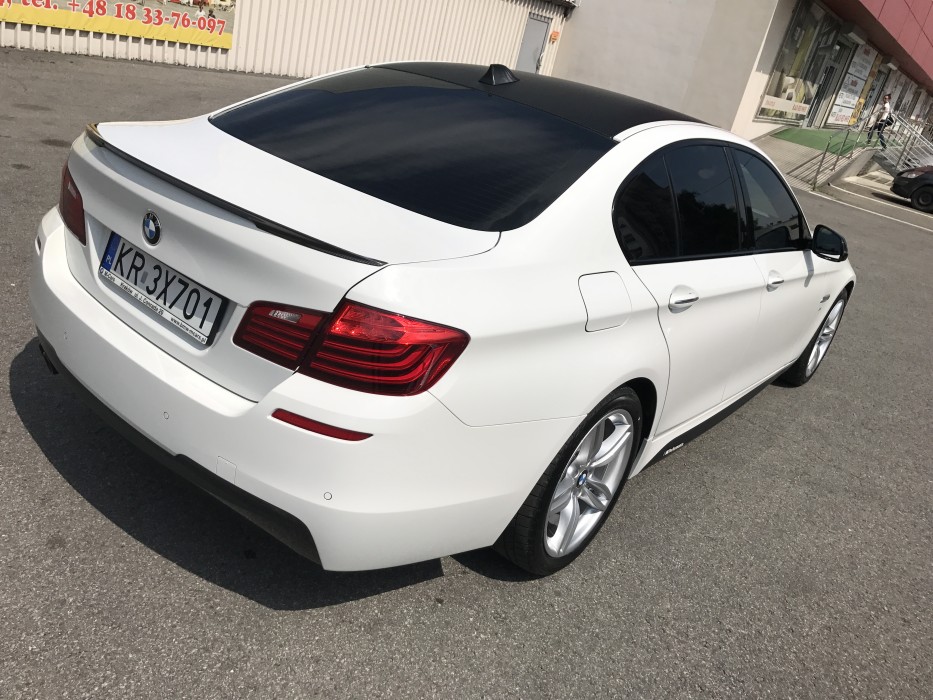 Białe BMW MPERFORMANCE F10 Auto do ślubu Nowy Sącz