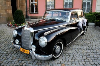 Zabytkowa limuzyna Mercedes Benz 300 z 1953r. do ślubu Wrocław