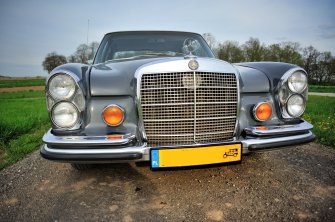 Czarna Wołga, Lincoln, Mercedes, Volvo, Łada i inne zabytki Kraków