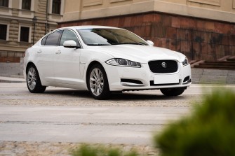  Ekskluzywny Jaguar XF do ślubu  Kielce