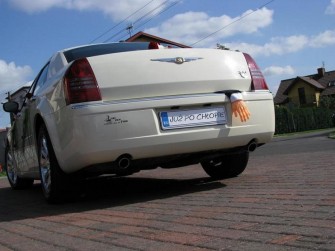 Chrysler 300C 5,7 HEMI kremowy - cały śląsk, opolszczyzna i łódzkie Rozalin