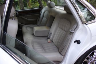 Jaguar XJ6 Biała Perła Zgierz