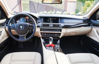BMW 5 - F10 - Elegancka limuzyna do ślubu Katowice
