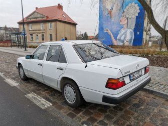 Access - wyjątkowy Mercedes w124 do ślubu  Starogard Gdański 