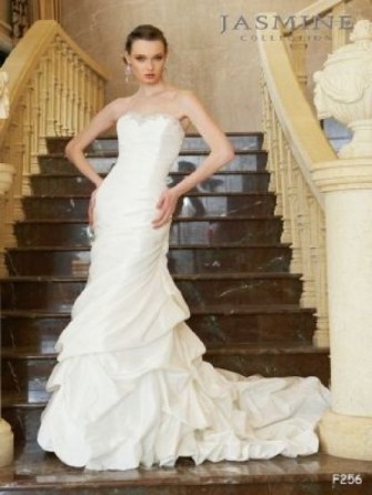 CENTRUM ŚLUBNE  White  Roses Bielsko-Biała