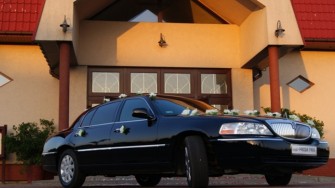 Lincoln Town Car Long do wynajęcia na ślub i inne uroczystości Słupca