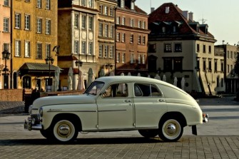 Elegancka Warszawa M20, szałowe kabriolety, wytworny Jaguar