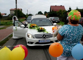 Biały Mercedes do ślubu  Żyrardów