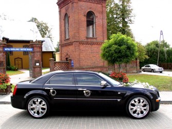 Kabriolet NESTOR BARON Replika Alfa Romeo do ślubu Chrysler 300C Biała Podlaska