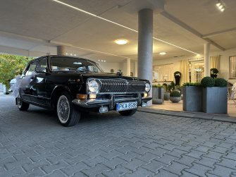 Czarna Wołga do Ślubu Kalisz