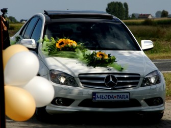 Biały Mercedes do ślubu  Żyrardów