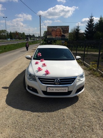 Biały VW Passat CC R-line do ślubu Kraków