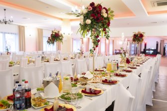 PODZAMCZE Hotel Restauracja  Grażyna Glińska Góra kalwaria