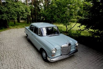 Auto Mercedes W110 Skrzydlak do Ślubu filmu zdjęć Ciechanów