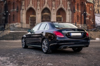 Mercedes-Benz C klasa wersja Exclusive - Wynajem pojazdu do ślubu  Kraków