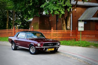 Mustang 1967 do ślubu Krosno