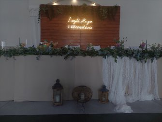 minimalistyczna dekoracja na wesele Turek