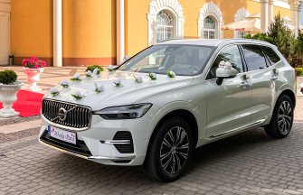 Volvo XC 60 białe przybranie. Warszawa