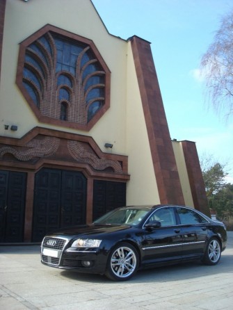Limuzyna do ślubu Audi A8 Warszawa Legionowo