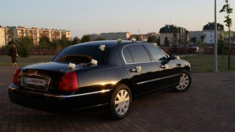 Lincoln Town Car Long do wynajęcia na ślub i inne uroczystości Słupca