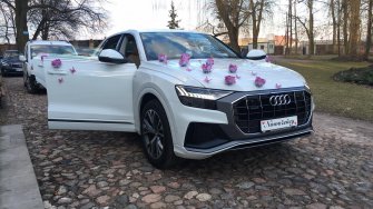 Białe Audi Q8 do ślubu Grójec