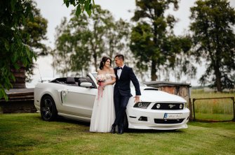 Mustang cabrio Mercedes glc coupe Dębogóry