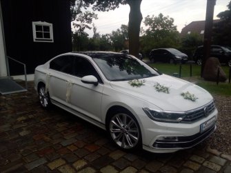 Auto do Ślubu, Piękny Passat b8 R-LINE w białym kolorze  MOSINA