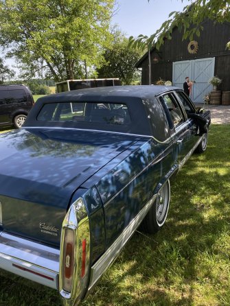 Auto do ślubu Lublin Cadillac Brougham zabytek klimatyzacja