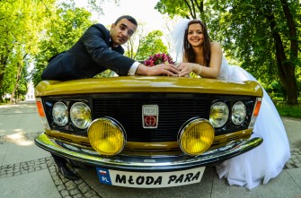 Pięknym Polskim Fiatem do ślubu Radom