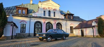 Zabytkowy Opel Rekord C do ślubu. Wrocław