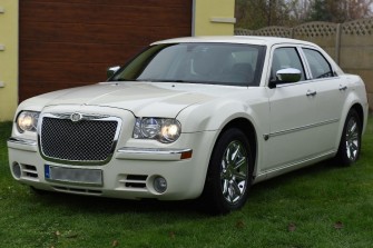 Wynajmę Auto dom ślubu Chrysler 300c 5,7 hemi biały  ŁYSZKOWICE