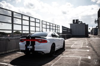 Biały Dodge Charger SXT Krzeszowice