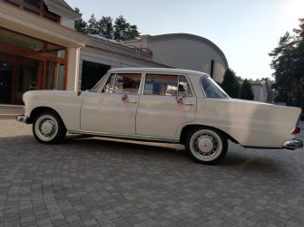 Mercedes zabytkowa limuzyna skrzydlak 1963r  PIOTRKÓW TRYBUNALSKI
