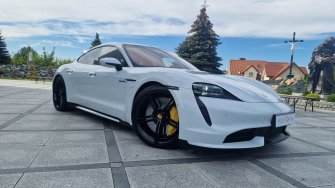 Porsche Taycan Turbo  z kierowcą (5-cio osobowy) Warszawa