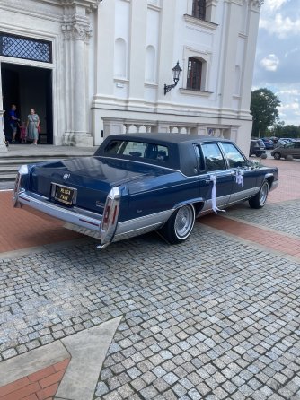 Auto do ślubu Lublin Cadillac Brougham zabytek klimatyzacja