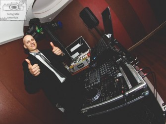 DJ Maniek - oprawa muzyczna imprez okolicznościowych! Poznań