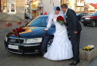 Para młoda i eleganckie Audi A8 Ostrowiec Świętokrzyski