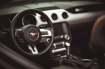 Ford Mustang Cabrio do ślubu. Sam lub z Kierowcą! | WeselnyDodatek.pl Gdańsk