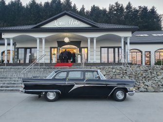 👑 Czajka GAZ-13  – Wołga do ślubu! 👑 Kraków