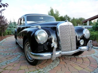 Zabytkowa limuzyna Mercedes Benz 300 z 1953r. do ślubu Wrocław