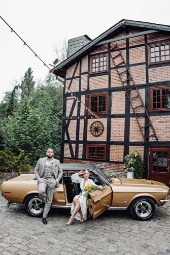 Ford Mustang złoty 1968 Gdańsk