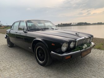 Jaguar XJ 1984r zabytkowe auto do ślubu  Kraków