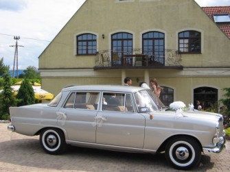 Zabytkowy Mercedes do ślubu Wałbrzych