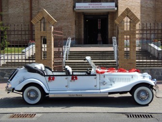 Zabytkowy kabriolet Alfa Romeo Spider / Nestor Baron Międzyrzec Podlaski